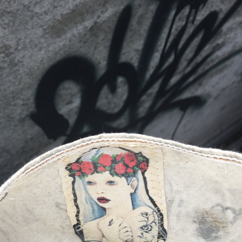 Wearable Art “Edie” Recycled Stage Backdrop Top - Picture 5 of 7